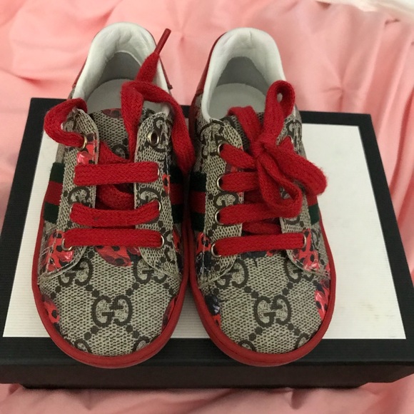 gucci ladybug shoes
